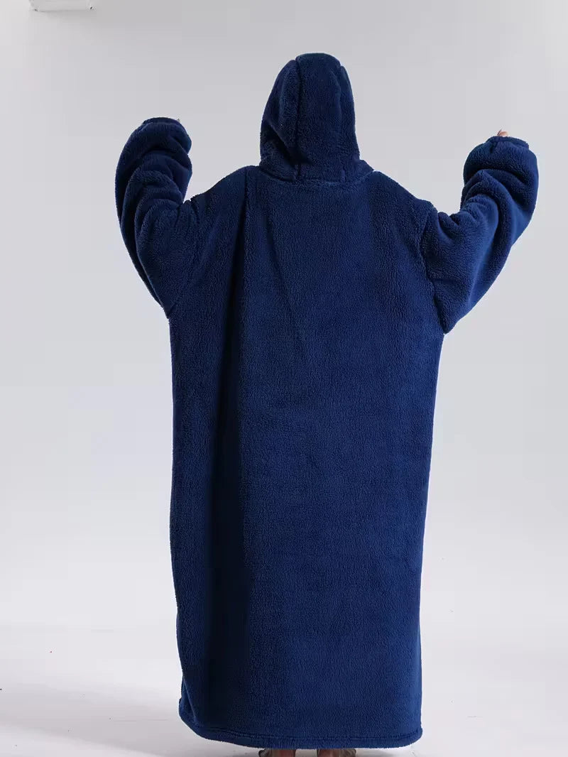 Oversized Hoodie Decke mit Kapuze | WärmeHood – image 16