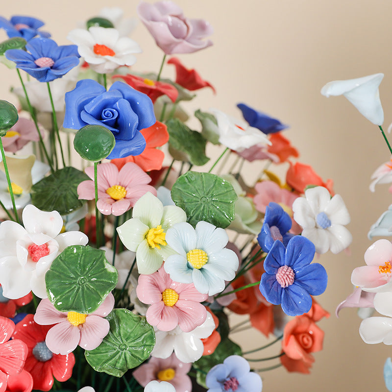 Handgefertigte Keramikblumen – 9er Set