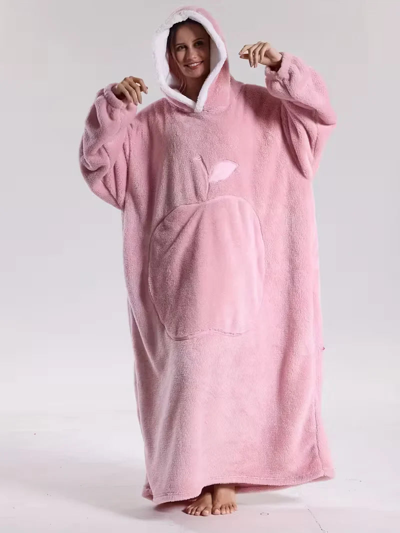 Oversized Hoodie Decke mit Kapuze | WärmeHood – image 5