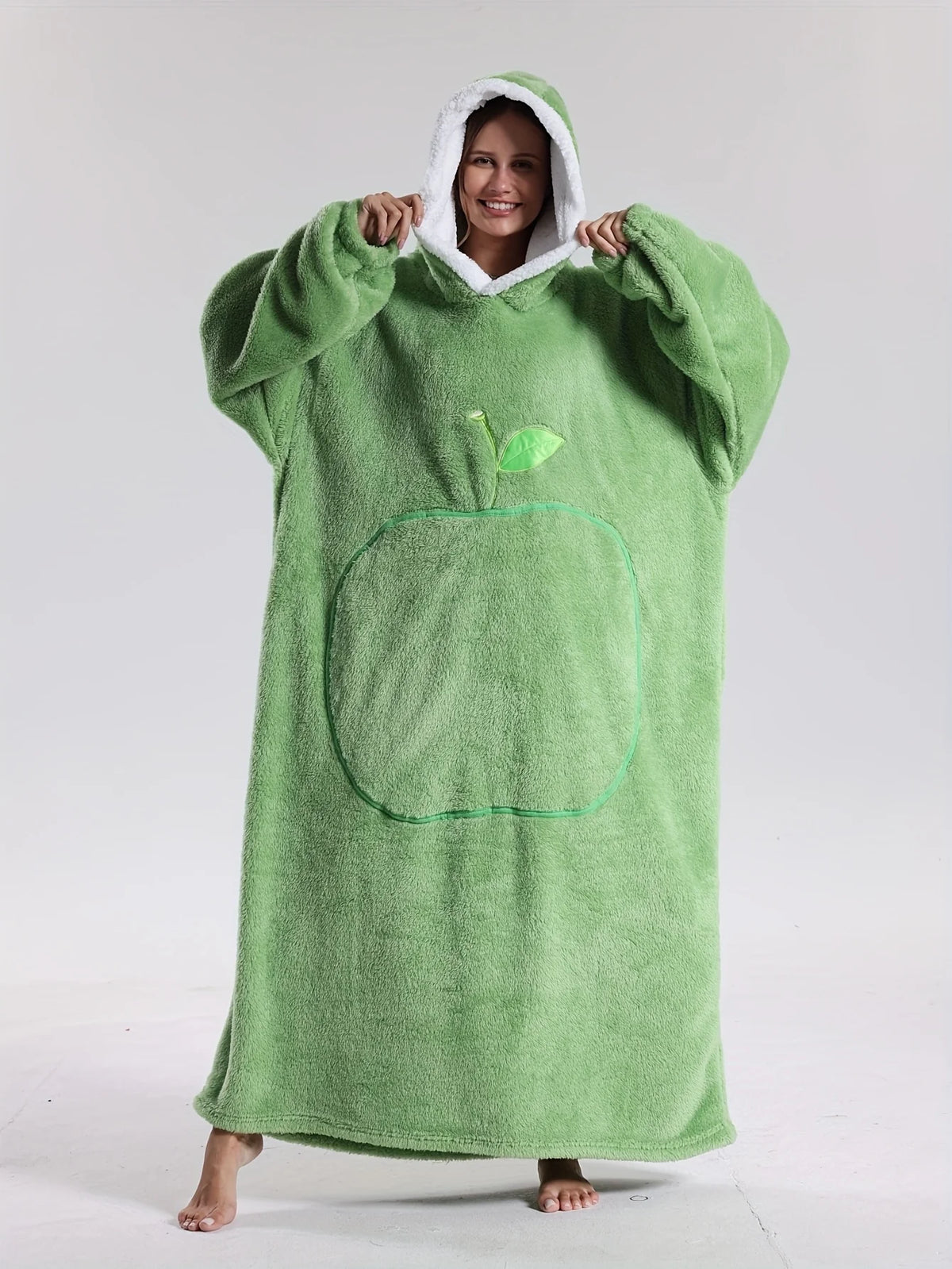 Oversized Hoodie Decke mit Kapuze | WärmeHood – image 9
