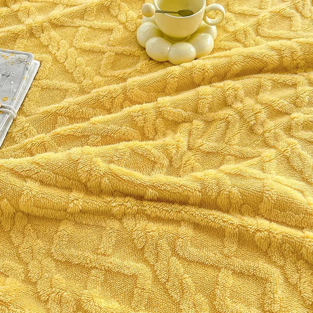 Fleecedecke doppelseitig mit 3D-Jacquardmuster – kuscheldecke flauschig für Sofa und Bett – image 2