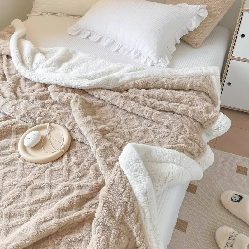 Fleecedecke doppelseitig mit 3D-Jacquardmuster – kuscheldecke flauschig für Sofa und Bett – image 6